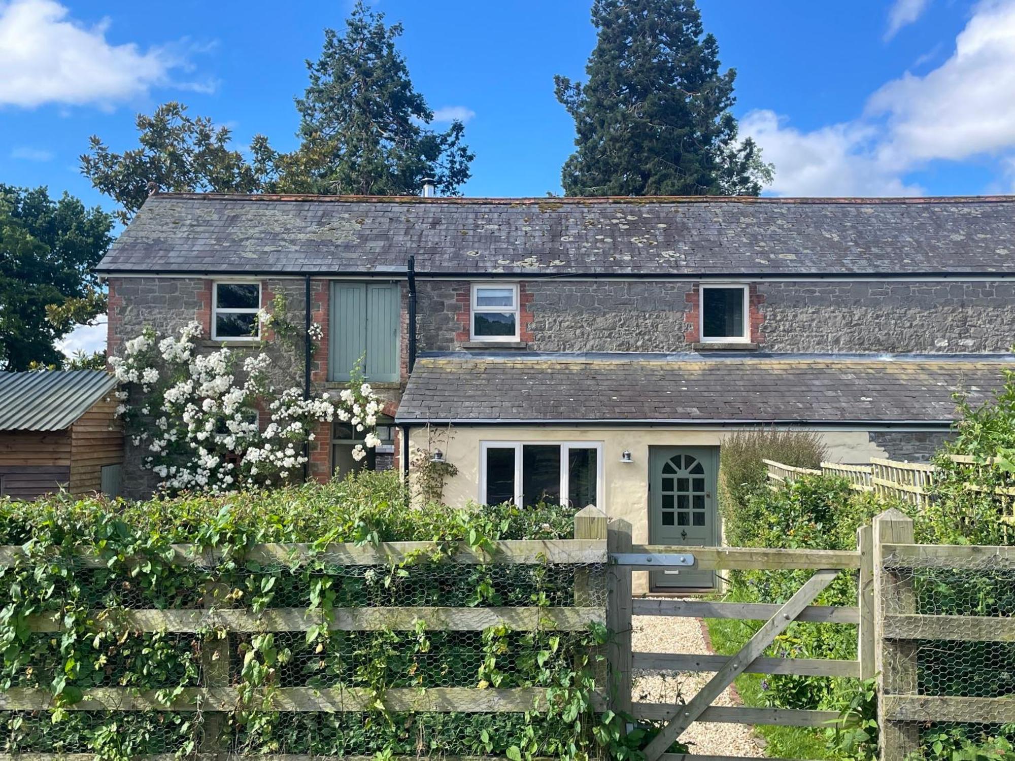 Relaxing Cottage In The Beautiful Usk Valley Exterior photo